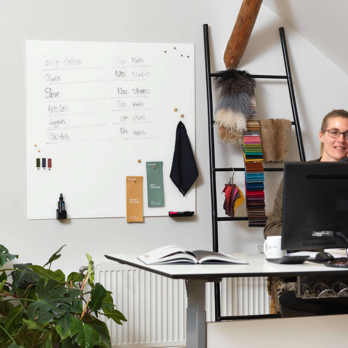 Kvadrat glastavle hvid 100 x 100 | 100 x 100 cm. PURE White Magnetisk glastavle | Officely