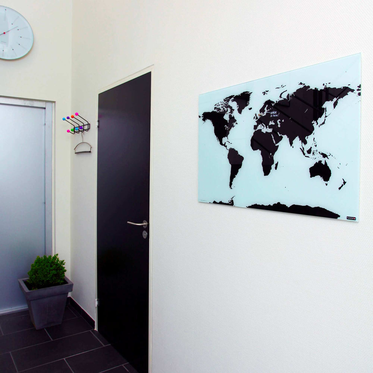 Glas Verdens kort | 80 x 50 cm. Glas Verdens kort | Officely