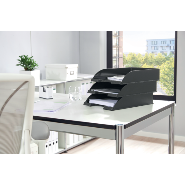 Brevbakke Plus stabelbar sort