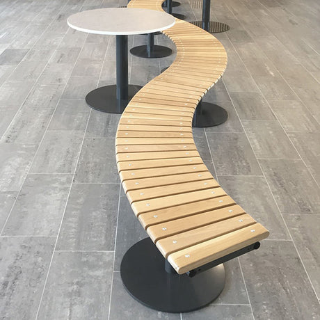 Siddebænk Cirkum, 90° buet, massiv eg, alugråt understel