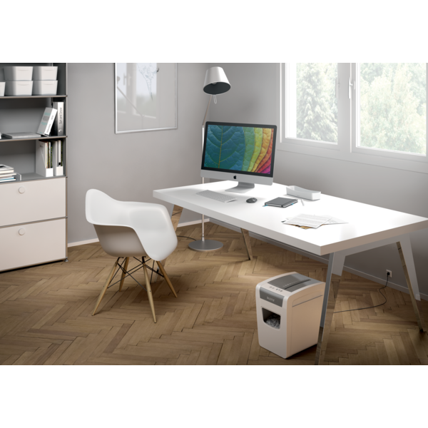 Makulator Leitz IQ Slim Home Office P4