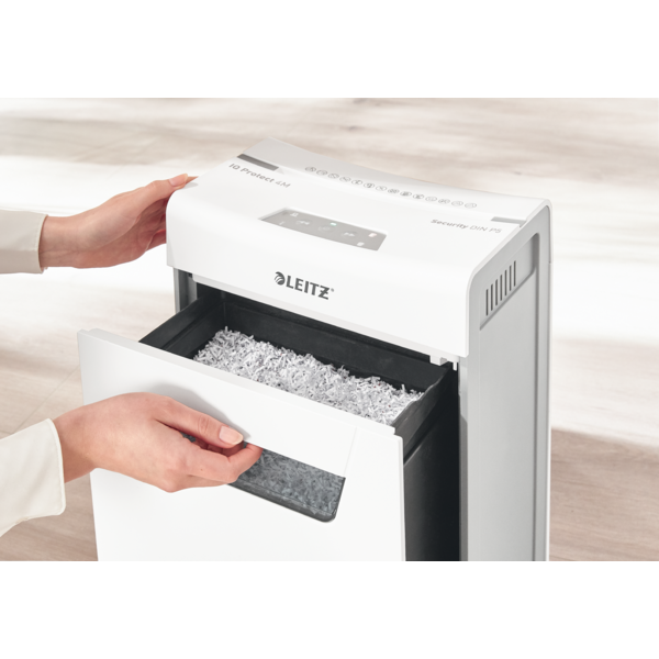 Makulator Leitz IQ Protect Premium 8X P4
