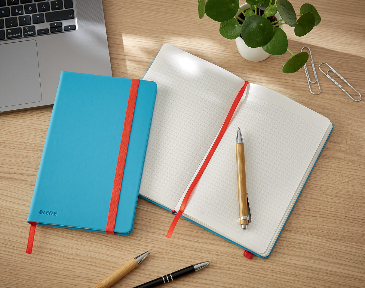 Notesbog Cosy HC M kva 80 ark 100g blå