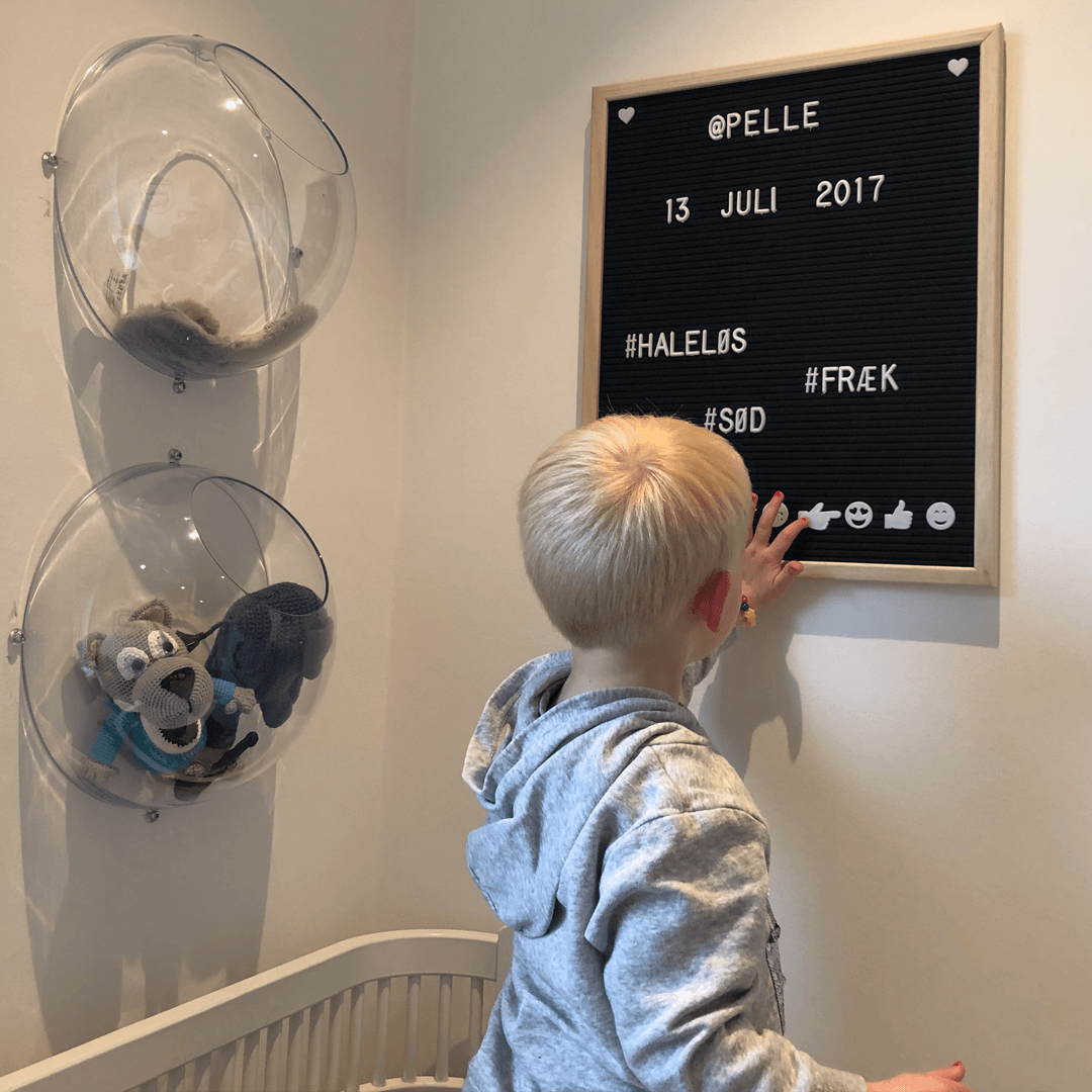 50 x 70 cm. Bogstavtavle