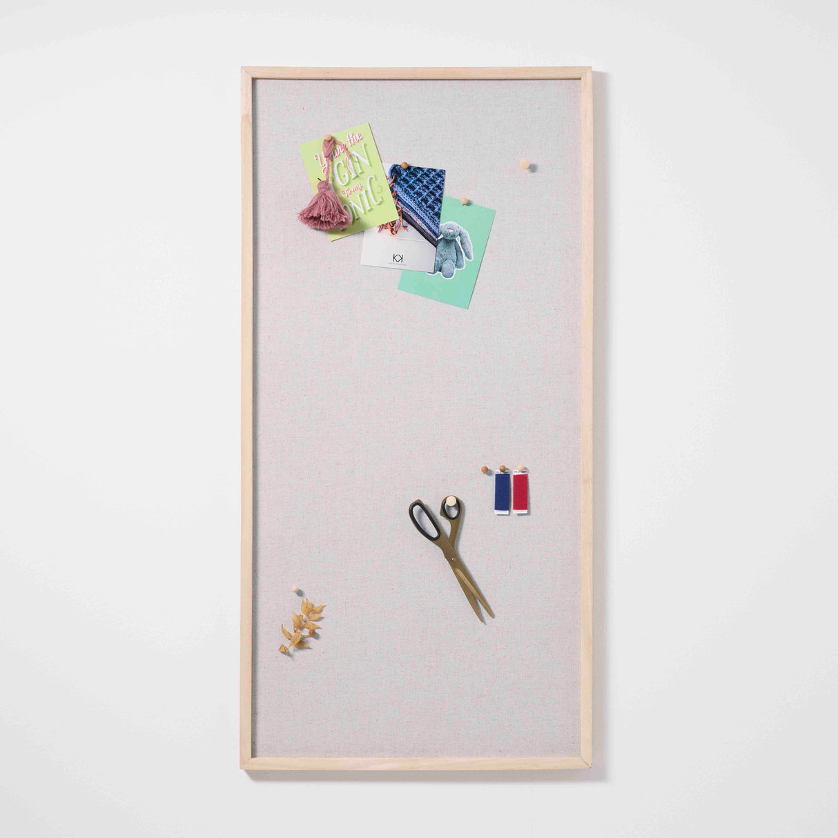 100 x 50 cm. Hør opslagstavle med træramme