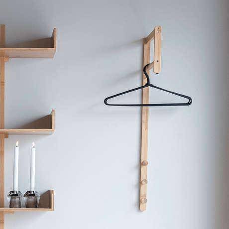 Coat hangers black decoration 71710.png