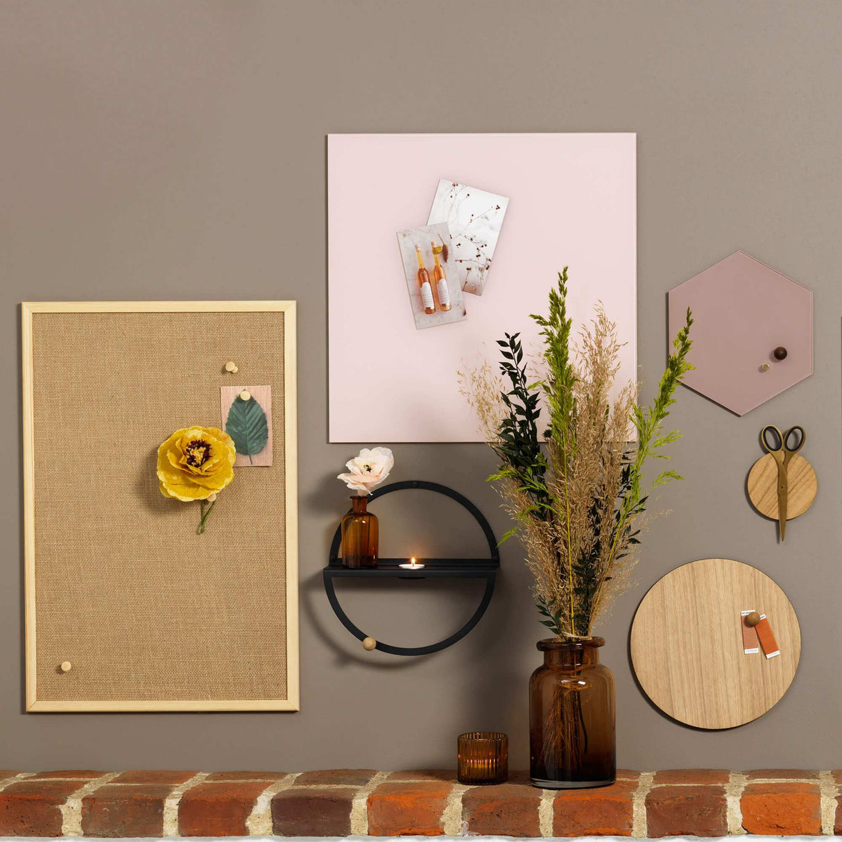 Hessian med lys træ ramme | 60 x 40 cm. Hessian opslagstavle med træramme | Officely