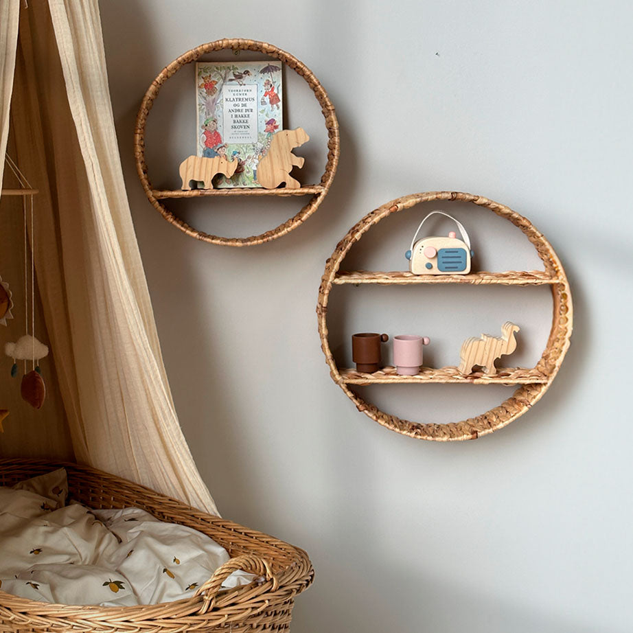 Water hyacint circle shelf 70920.jpg