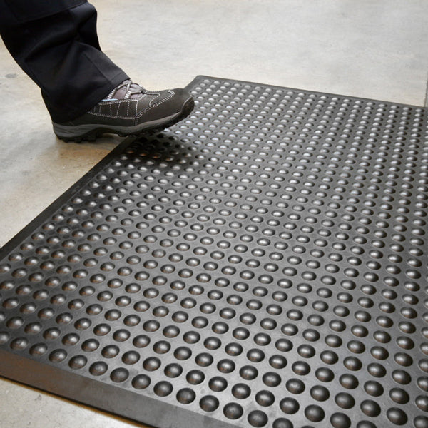 Miljømatter Kuglemåtte Naturgummi 600x900mm – Industrimåtter (billede 1)