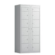 Tøjudleveringsskab 2x6 rum med lige tag og lys grå døre med greb f/hængelås – image 1