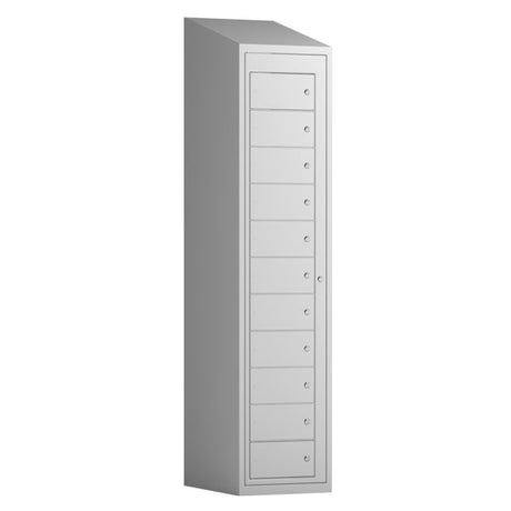 Tøjudleveringsskab 1x11 rum med skråt tag og lys grå døre med cylinderlås – image 1