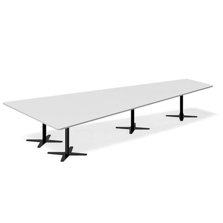 Ergoff Konferencebord DNA, Lysgrå 4400x2175 mm trapezformet, Sort understel – Konferenceborde (billede 1)