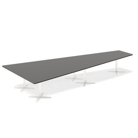Ergoff Konferencebord DNA, Antracit 5000x2365 mm trapezformet, Hvid understel – Konferenceborde (billede 1)