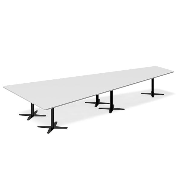 Ergoff Konferencebord DNA, Lysgrå 5000x2365 mm trapezformet, Sort understel – Konferenceborde (billede 1)