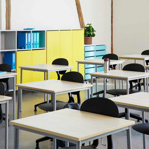 Elevbord 166 700x600 mm Højde 720 mm Birk laminat på alugråt understel – image 5