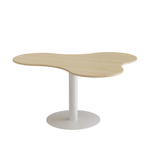 Form o Miljö Bord Amöba 1005, 1200x1500 mm, Højde 720 mm, Birk laminat, Hvidt stel – Kantineborde