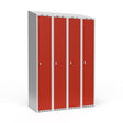 Garderobeskab 4x300 mm Skråt tag 1 rum i højden Rød dør Greb for hængelås – image 1