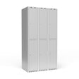 Garderobeskab 3x300 mm m/lige tag, 2 rum i højden og lys grå dør m/cylinderlås – image 1