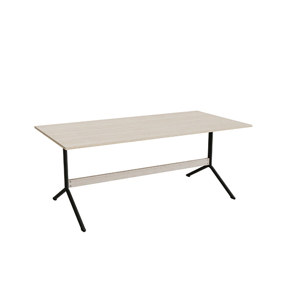 Tranås Skolmöbler Bord Atlas 1134, 1800x900mm, højde 720, eg højtrykslaminat, sortolivent stel – Caféborde