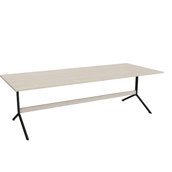Tranås Skolmöbler Bord Atlas 1134, 2400x1000mm, højde 720, eg højtrykslaminat, sortolivent stel – Caféborde