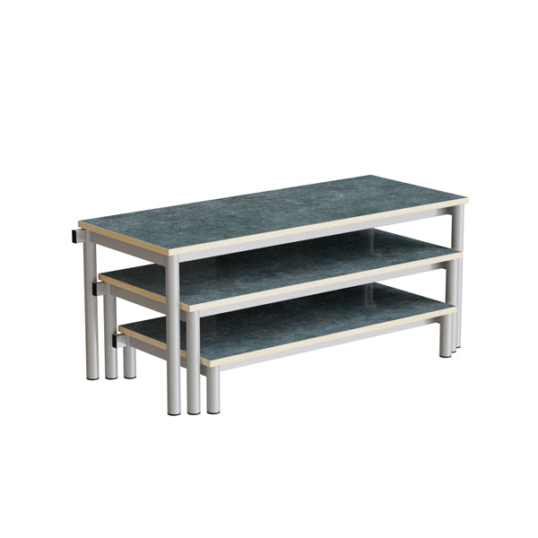 Bænk Idol, trappe 800, mørkgrå linoleum, alugråt stel, 3 sektioner – image 4