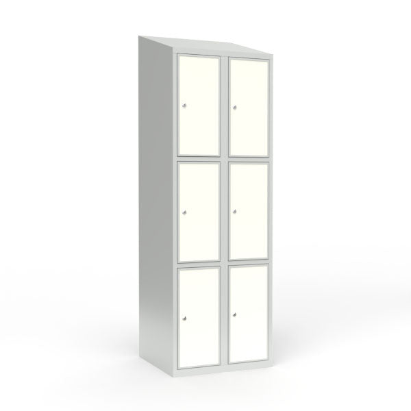 Skoleskab 2x300 Skråt tag 3 rum i højden Hvid laminatdør Cylinderlås – image 3