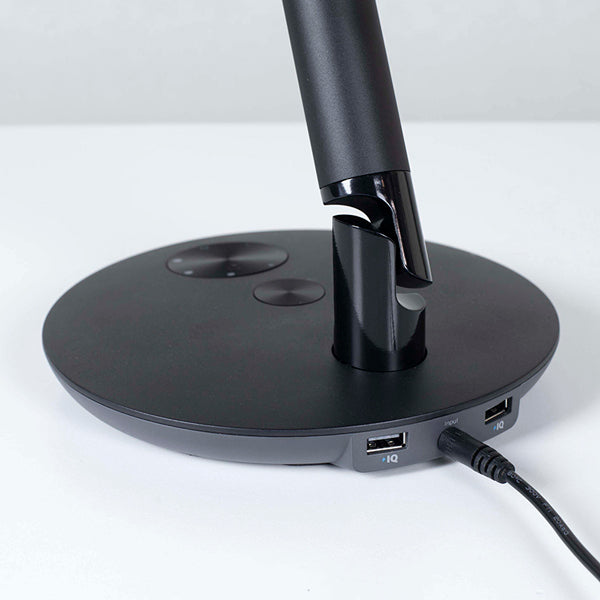 Funkia Hvid LED bordplampe