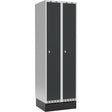 Sonesson Garderobeskab 2x300mm m/lige tag, antracit dør med greb for hængelås og sokkel – Garderobeskabe (billede 1)