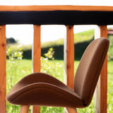 Stol Tilkka 4L, Era CSE11 med sorte ben