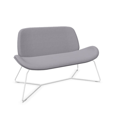 Nowy Styl Sofa Tilkka ROD, Era CSE11 med hvidt stel – Loungemøbler (billede 1)