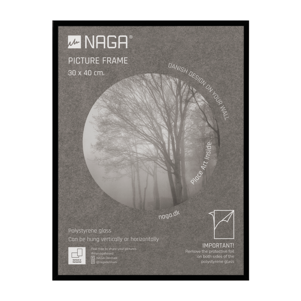 Black picture frame 30x40cm 17027.png