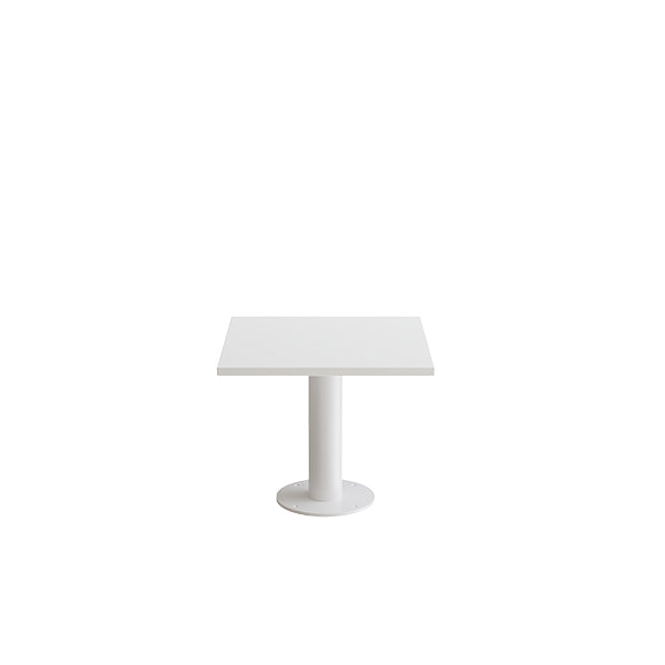 Form o Miljö Bord Cirkum, 600x600mm, højde 500 mm, hvid laminat med hvidt stel – Kantineborde
