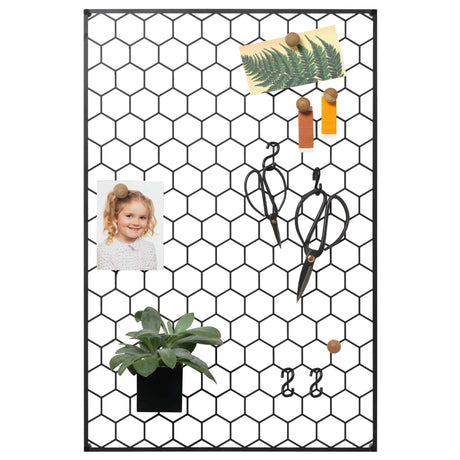 Hexagonal Gitter tavle | 40 x 60 cm. Hexagonal Gitter / Opslagstavle, Sort metal  | Officely